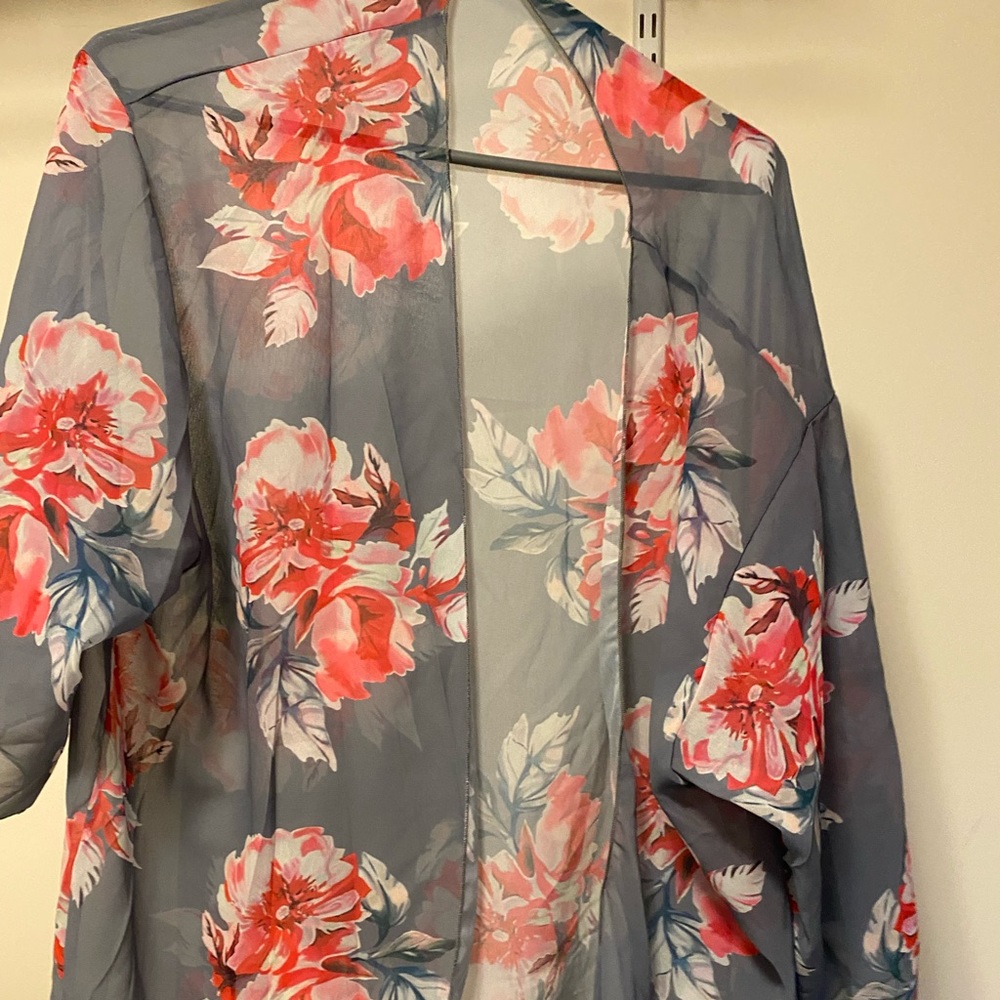 Sheer kimono- unsized- likely 2-3x